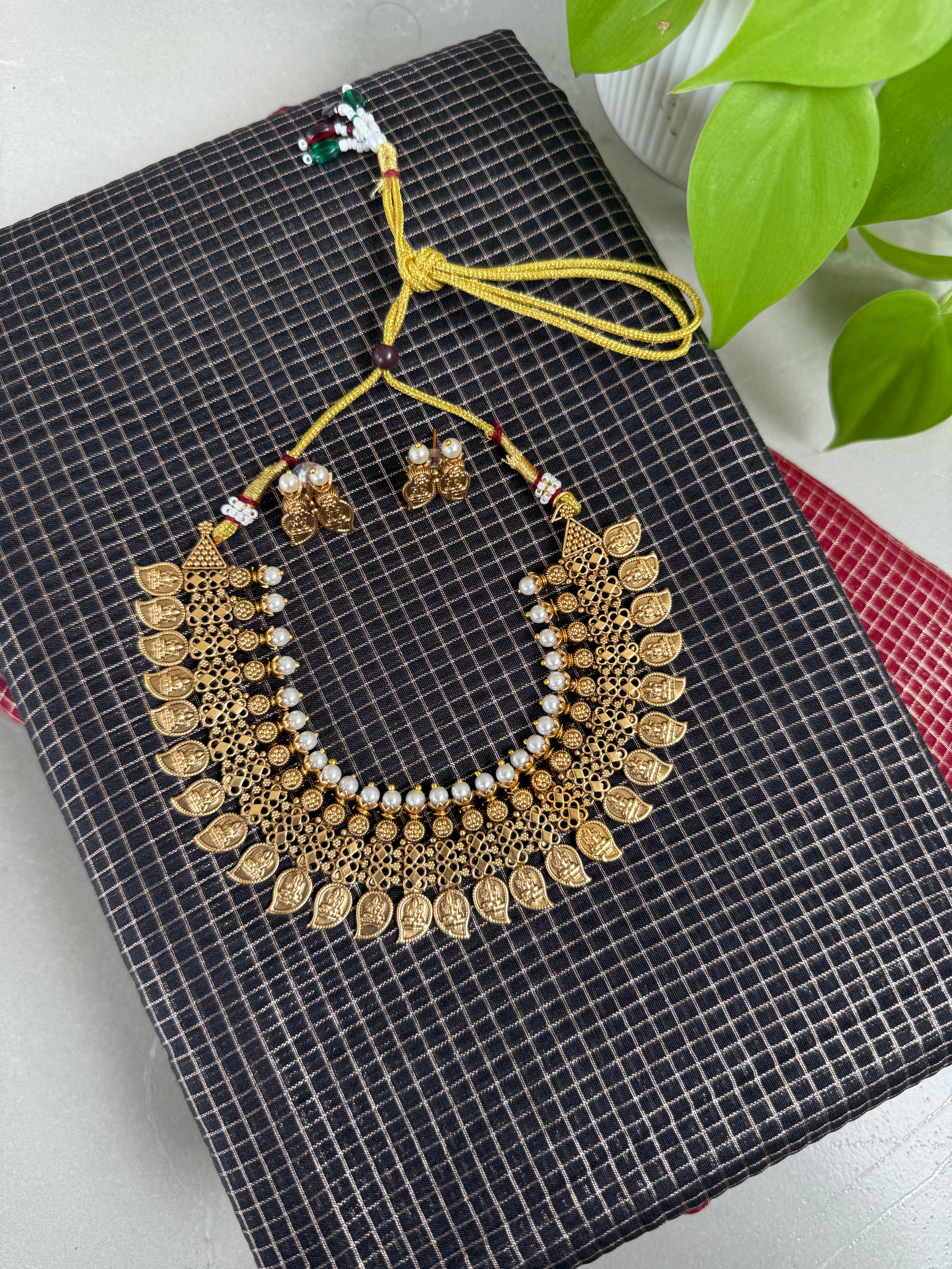 Necklace Set with Earrings