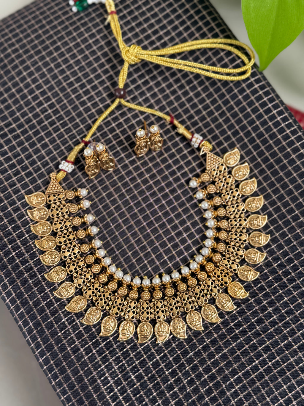 Necklace Set with Earrings