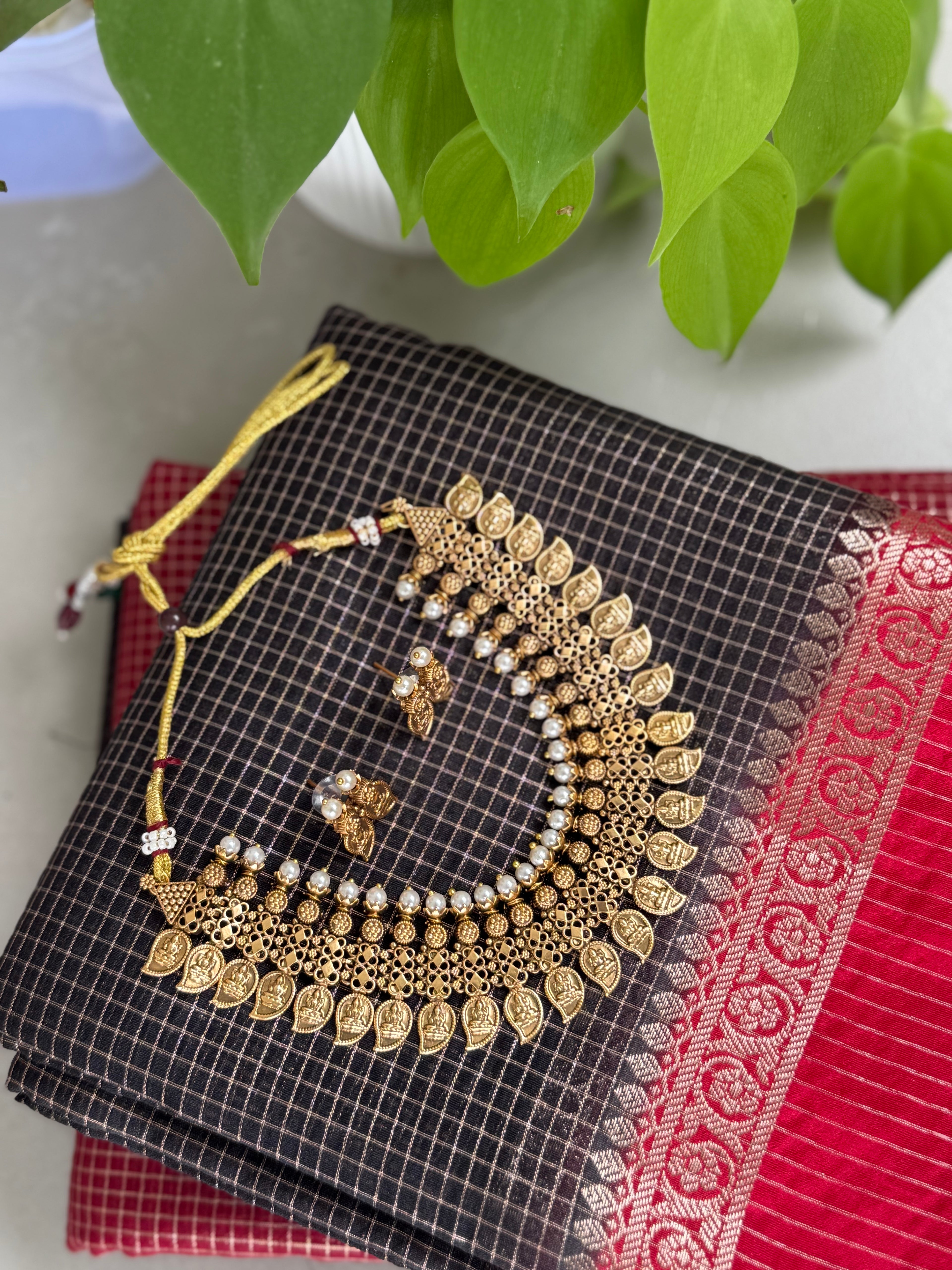 Necklace Set with Earrings
