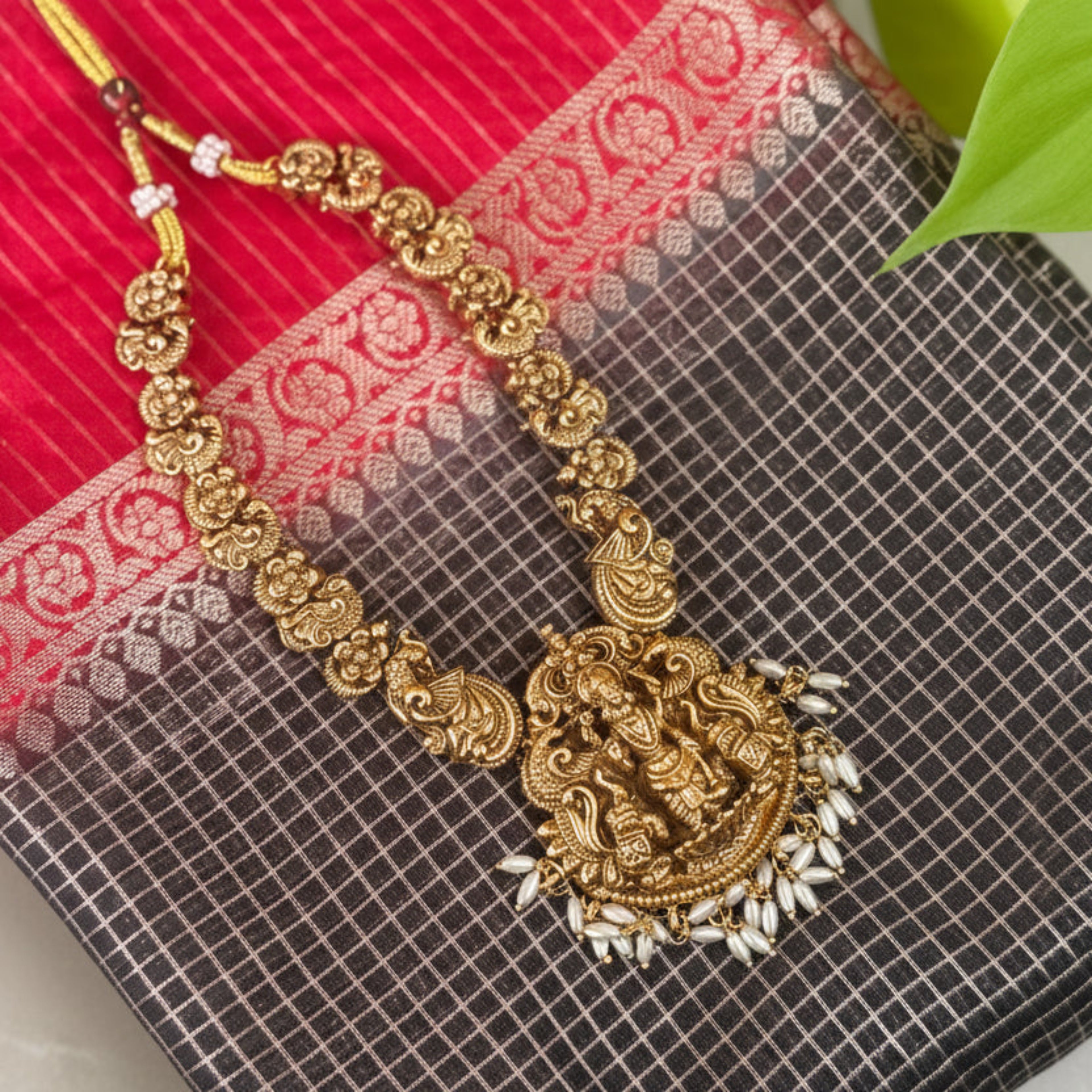 Gold Necklace 